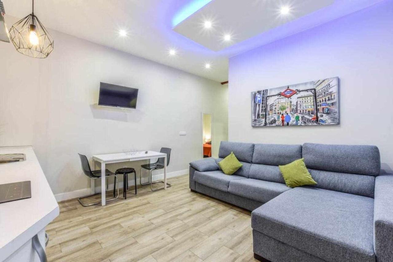 Acogedor Apartamento Entre Sol Gran Via Y Palacio Madrid Exterior photo